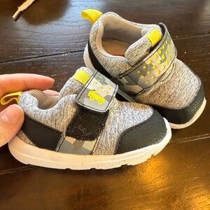 See Kai Run First Walker/Sneakers - Size 4